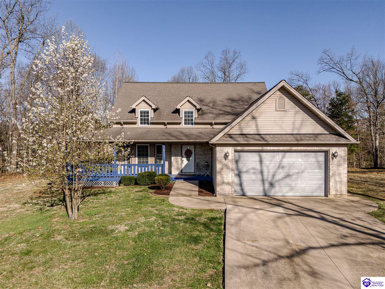 327 Dogwood Circle photo 1
