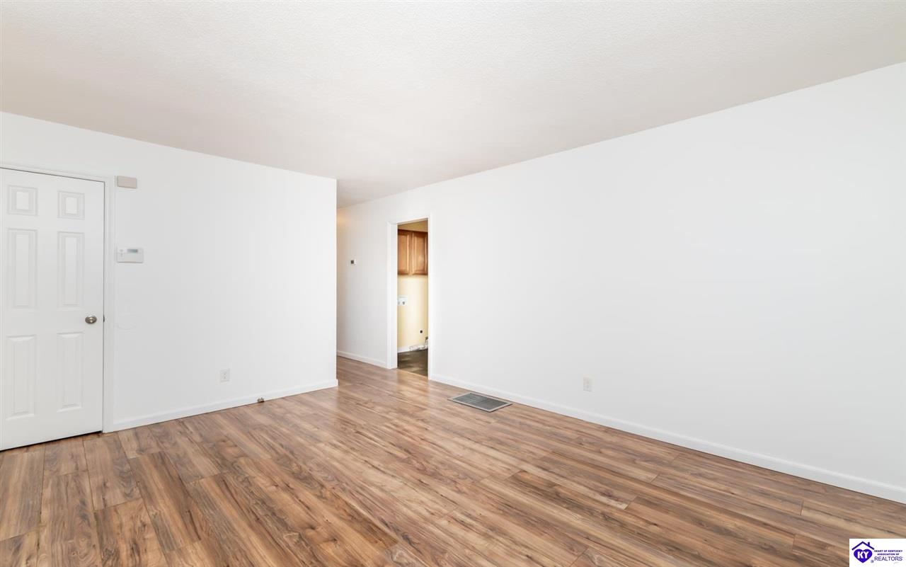 30 W Airview Drive photo 13