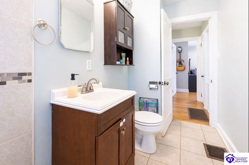 505 Henry Street photo 13