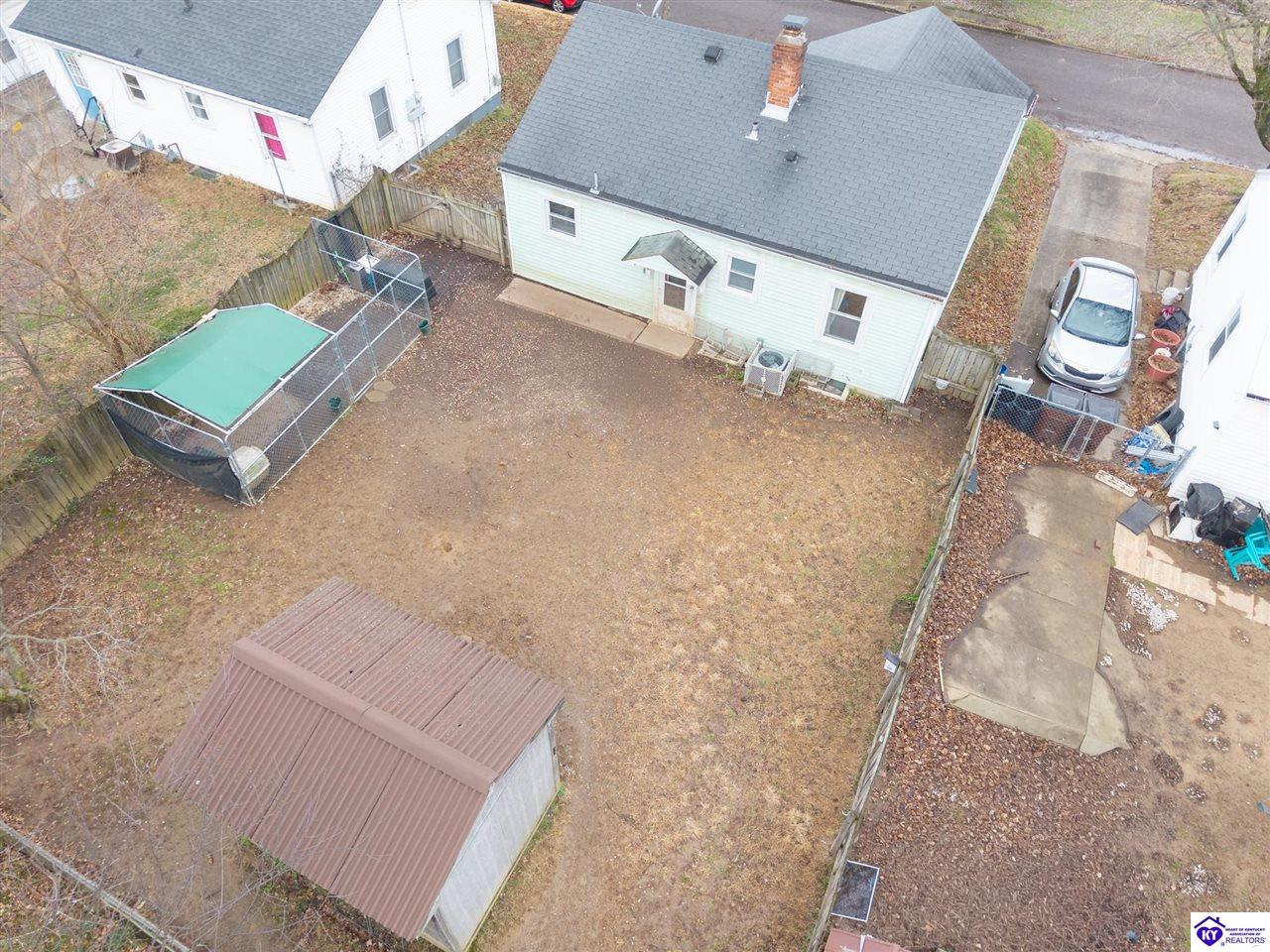 505 Henry Street photo 23