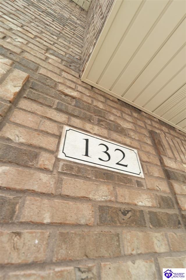 132 Lowball Lane photo 2