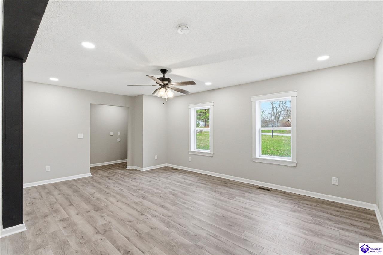 175 Gumwell Road photo 4