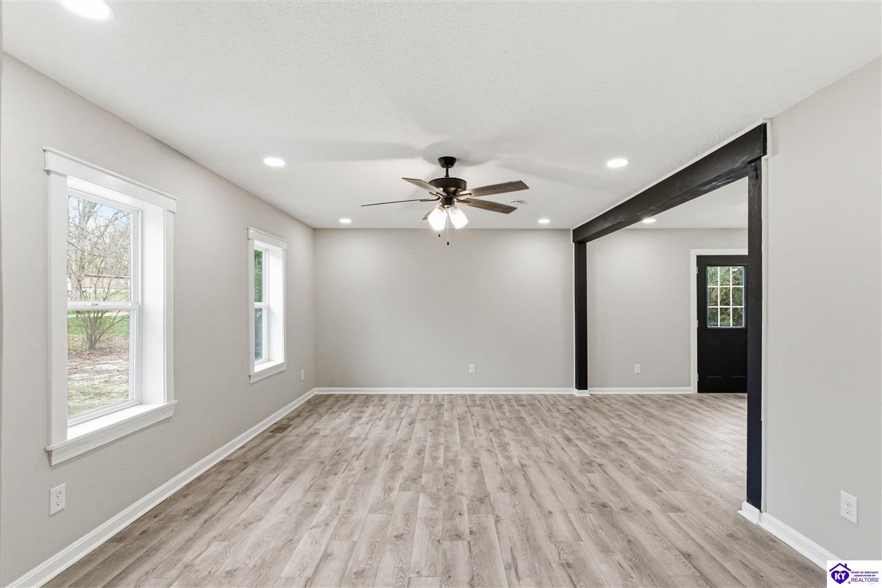 175 Gumwell Road photo 5