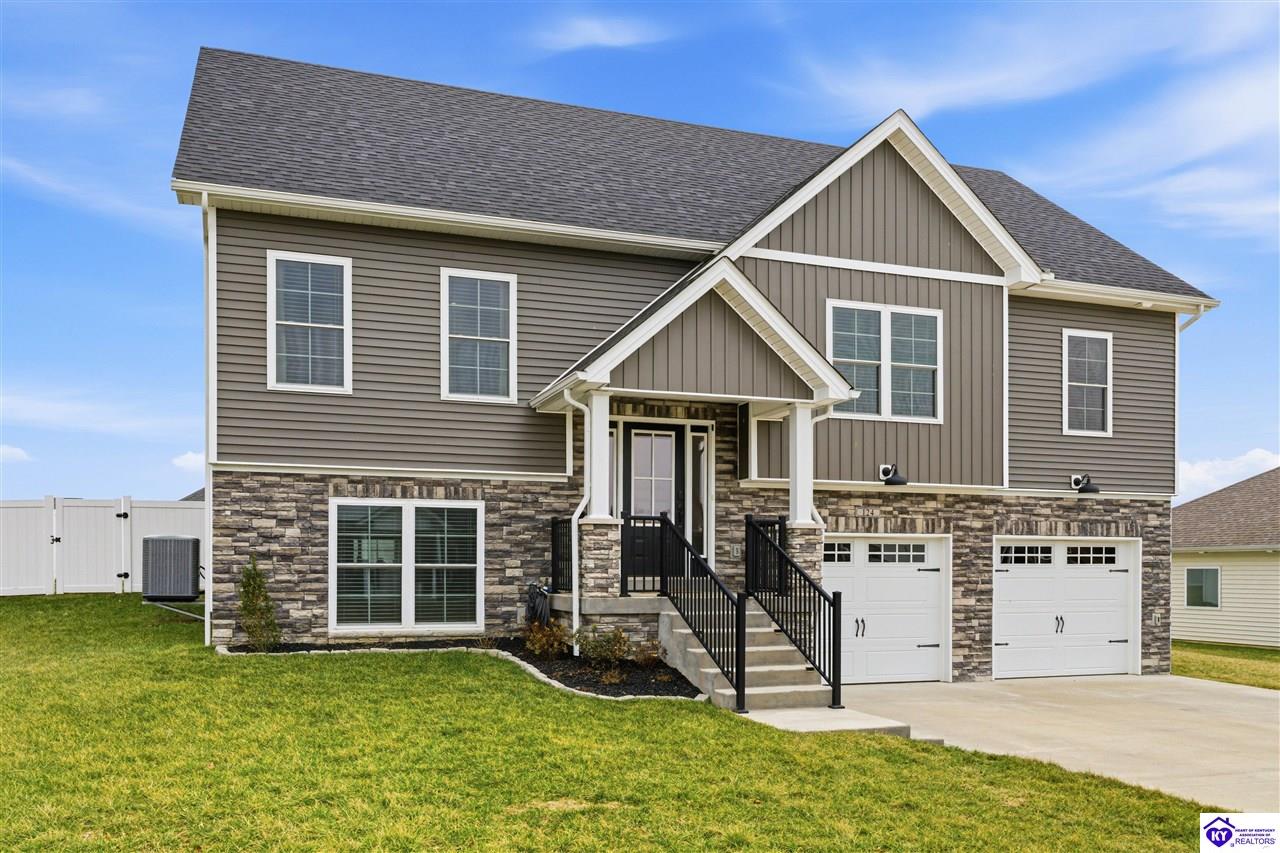 124 Aiden Lane photo 1