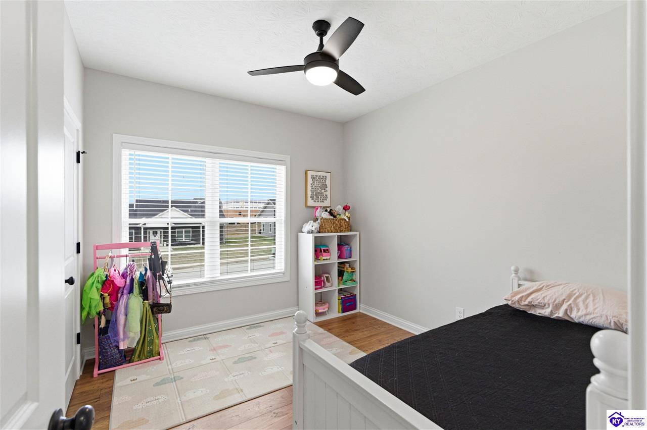 124 Aiden Lane photo 13