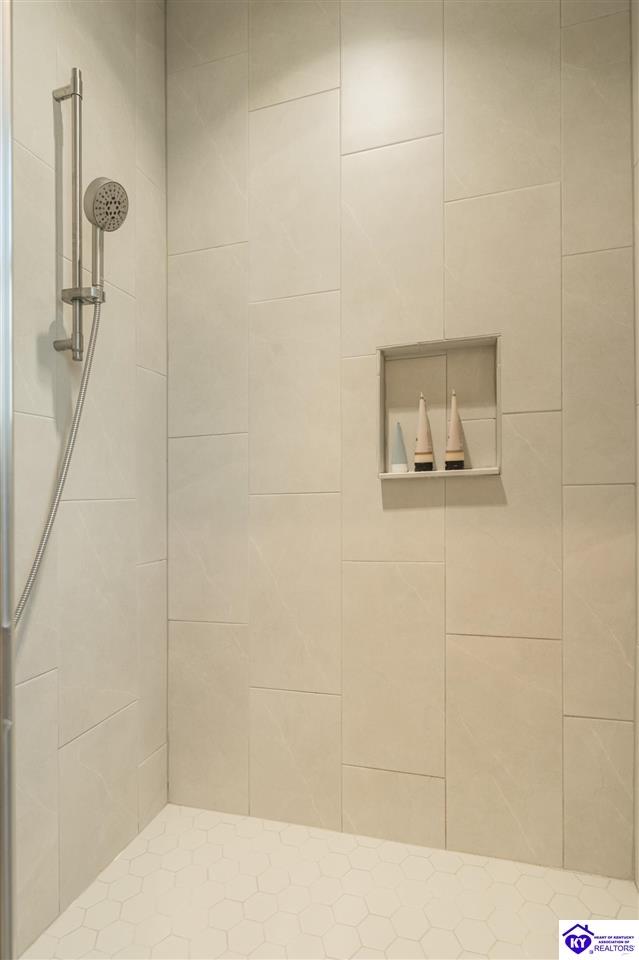 125 Dupree Court photo 15