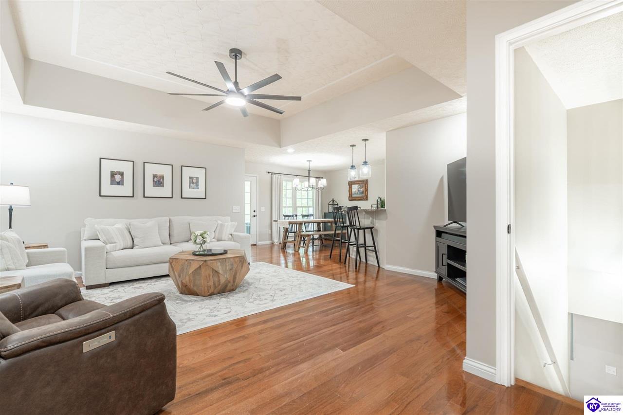 43 Bobolink Lane photo 6