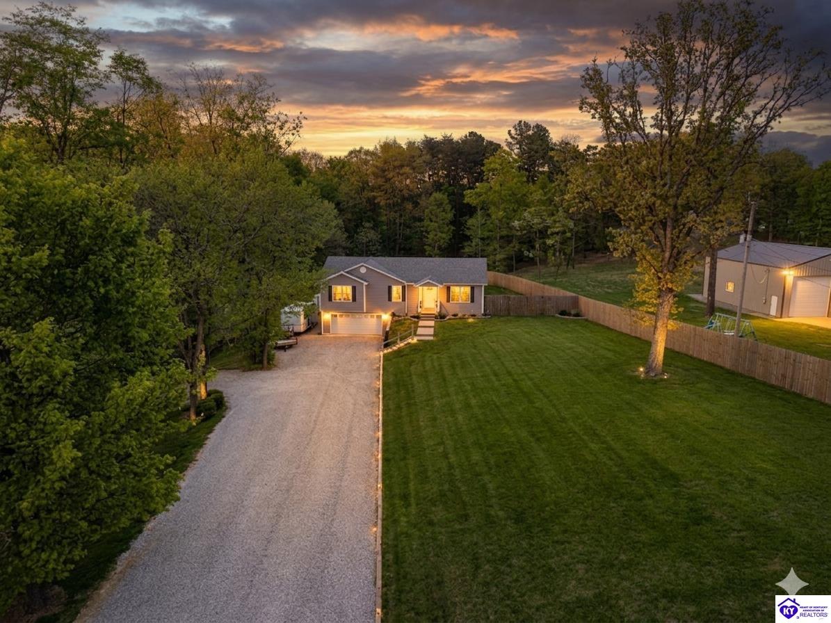 1122 Garrett Road