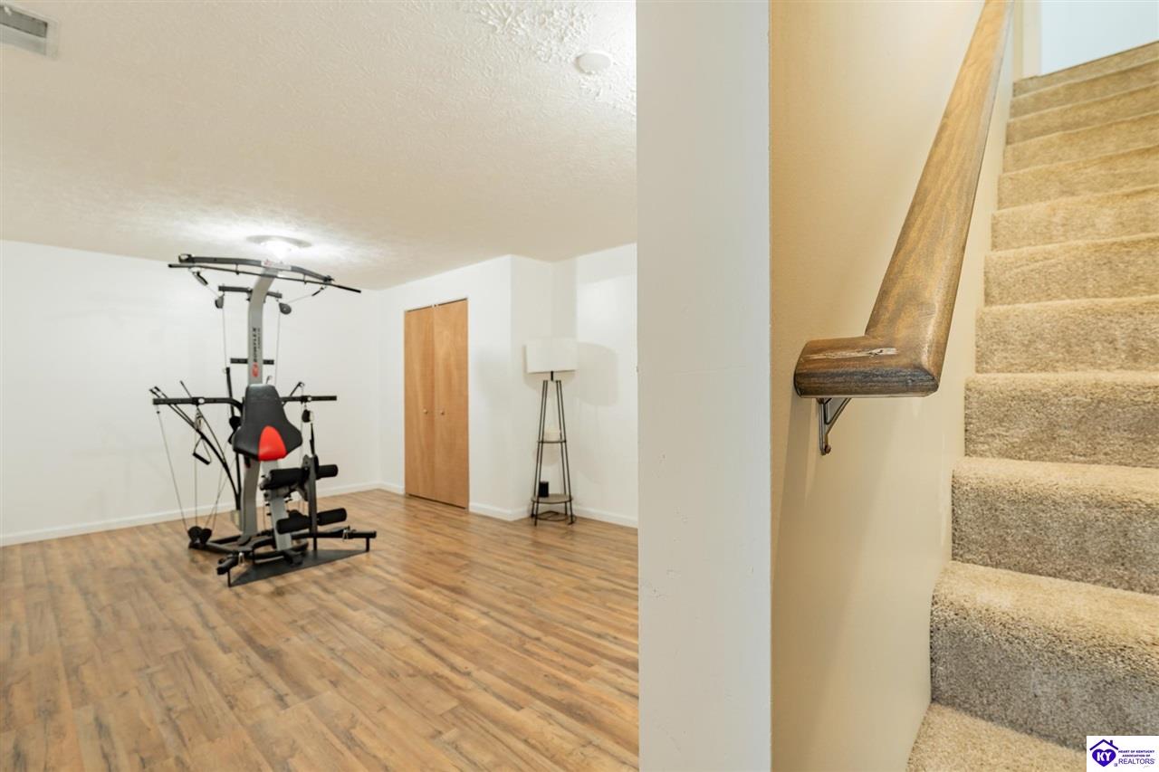 1122 Garrett Road photo 21