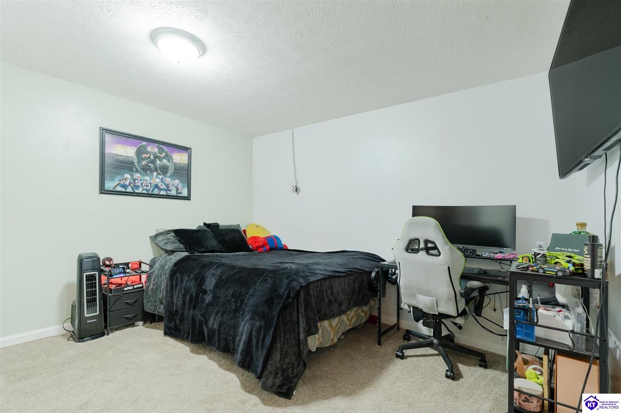 1122 Garrett Road photo 25