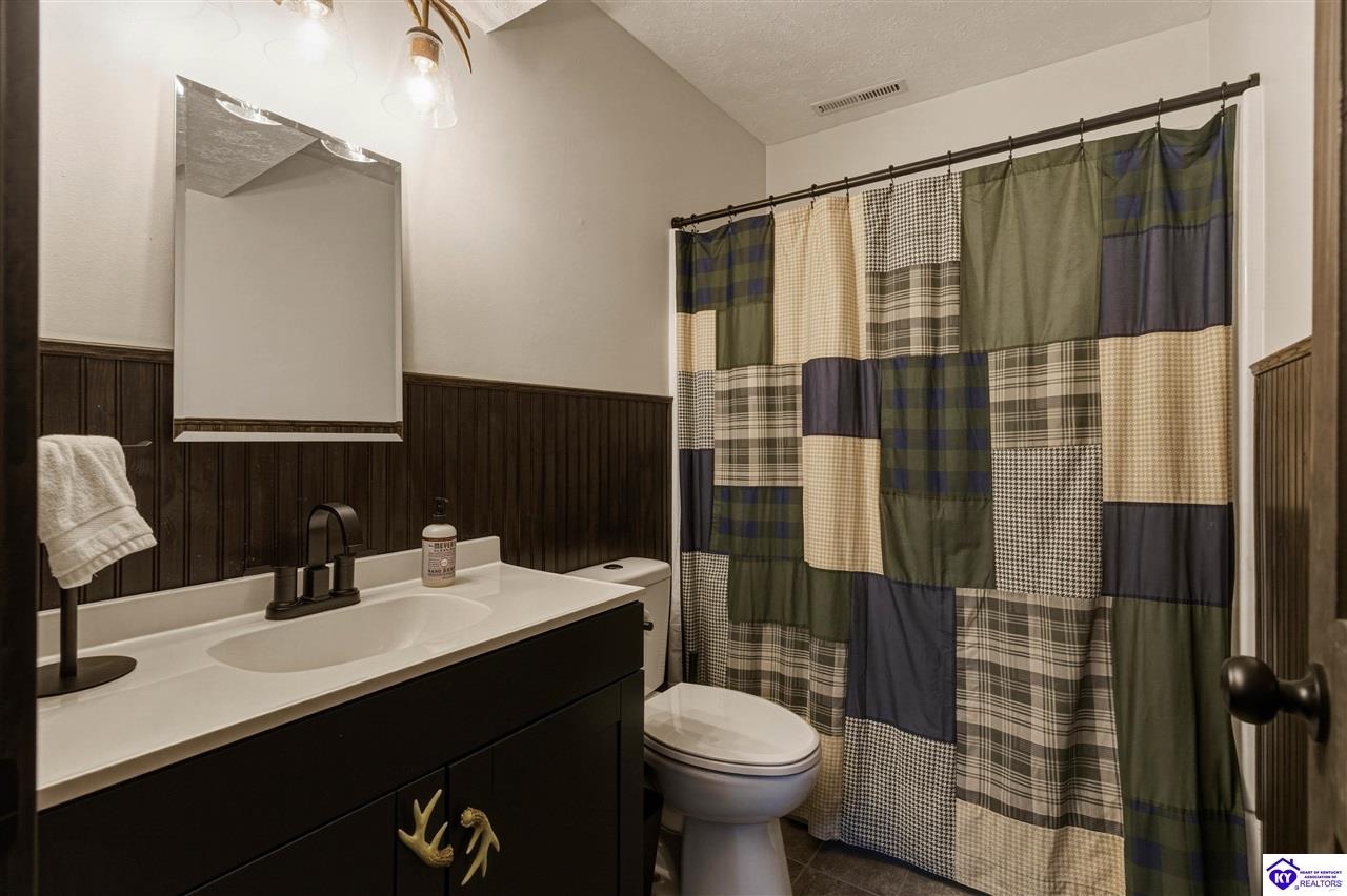 73 Hawthorne Court photo 27