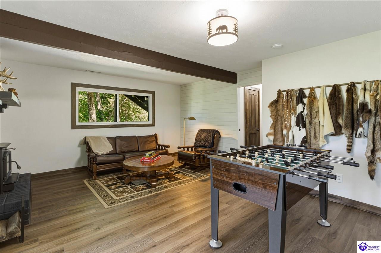 73 Hawthorne Court photo 30