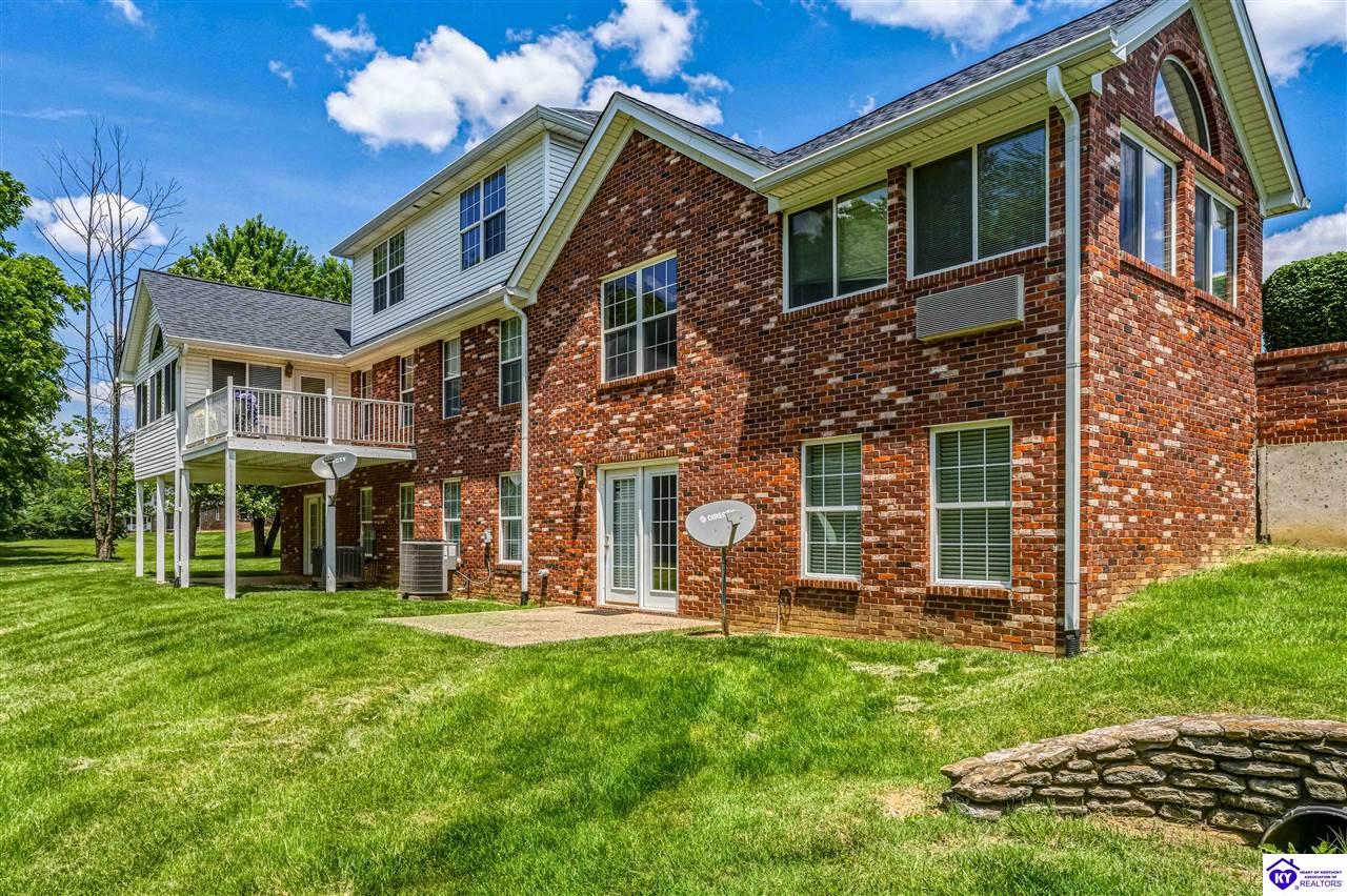 102 A Legacy Court photo 4