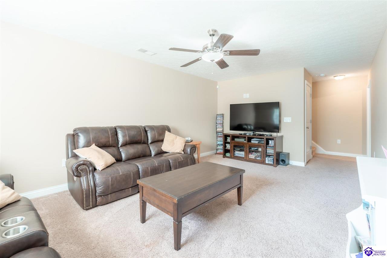 200 Riley Way photo 26