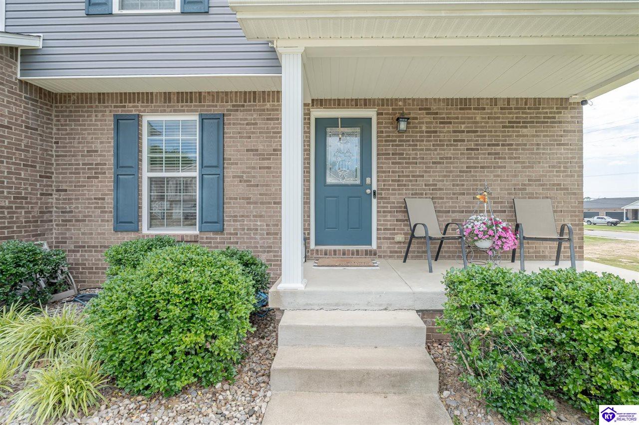 200 Riley Way photo 5
