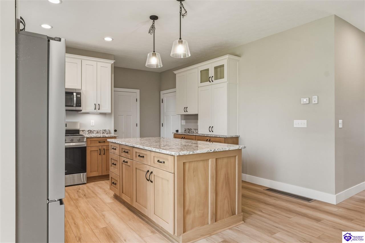 37 D Wayne Circle photo 10