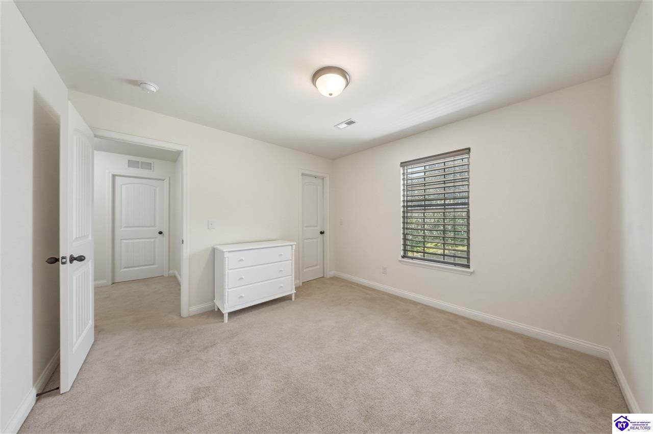122 Vineland Parkway photo 33