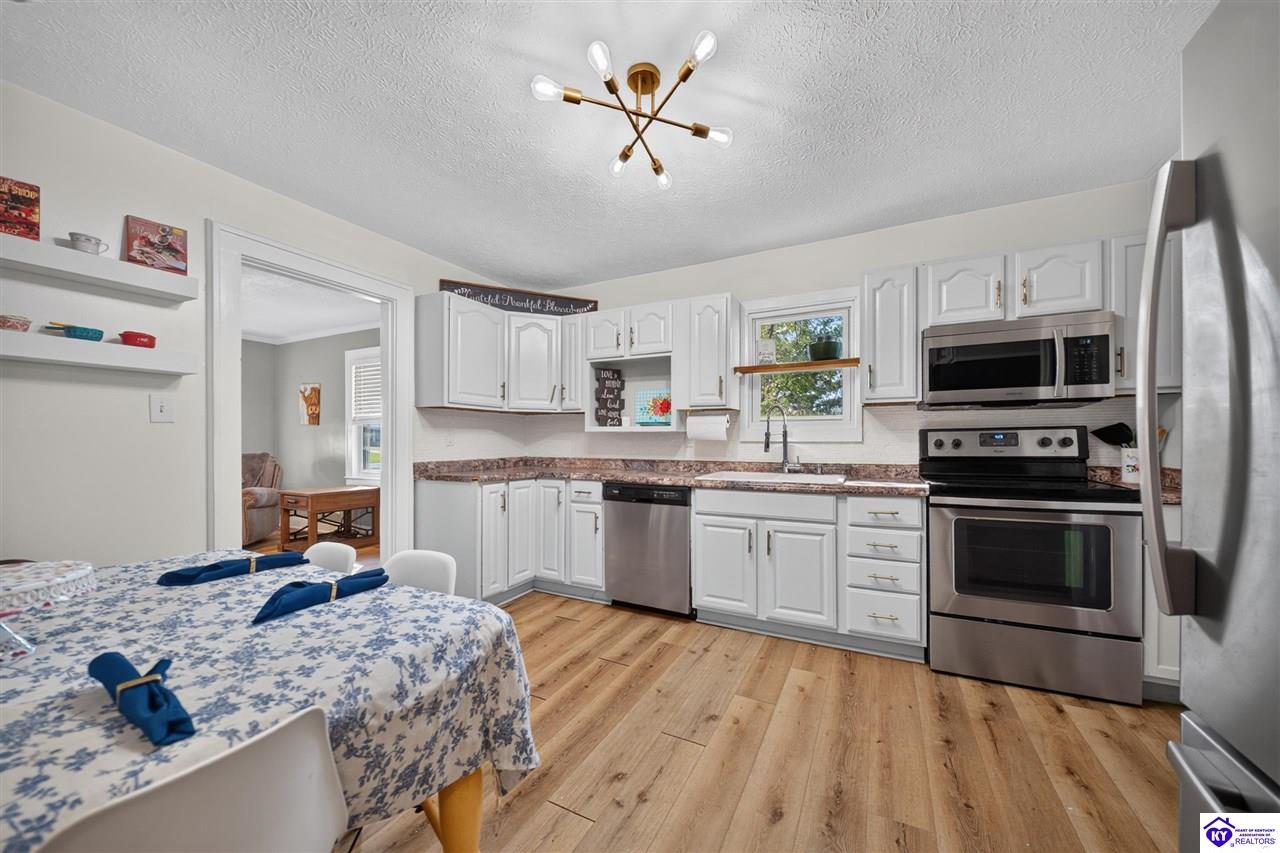 4506 Oak Hill rd photo 10
