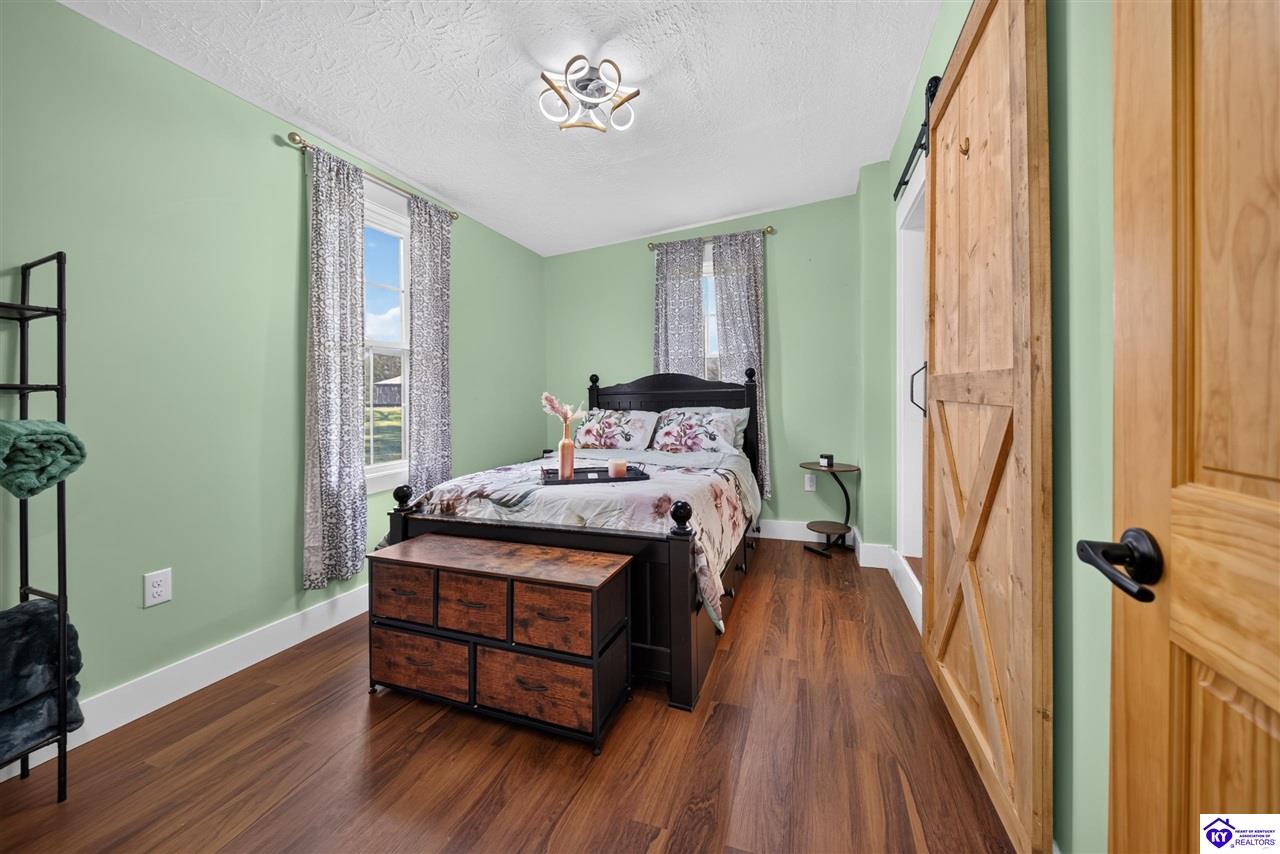 4506 Oak Hill rd photo 19