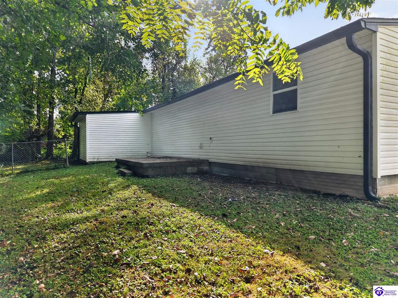 1107 Wooddale Road photo 18