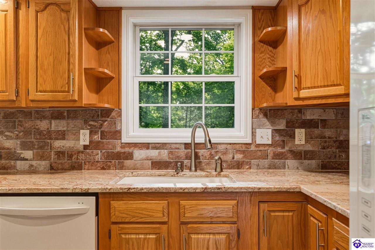124 Mockingbird Road photo 16