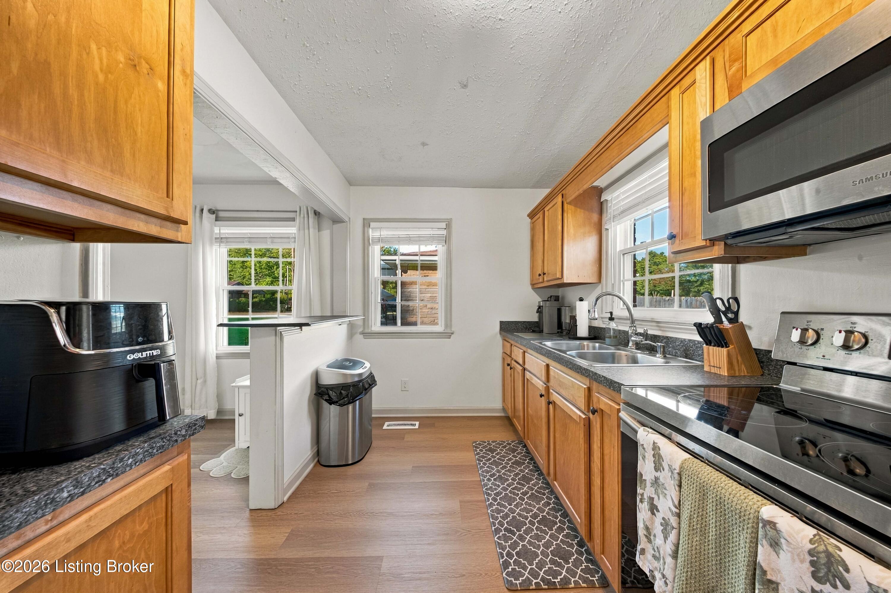 7707 Dingle Dell Rd photo 10