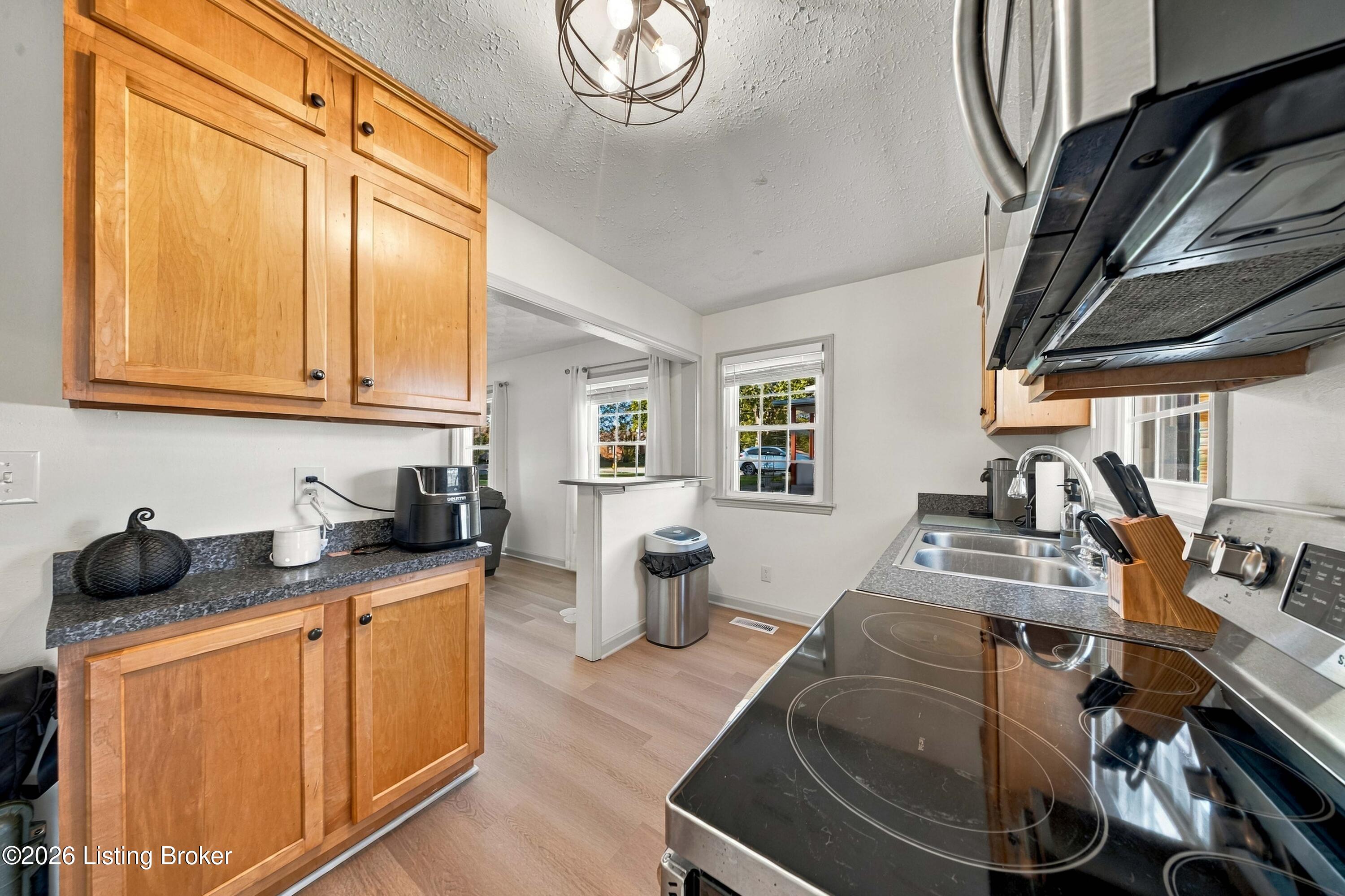 7707 Dingle Dell Rd photo 11