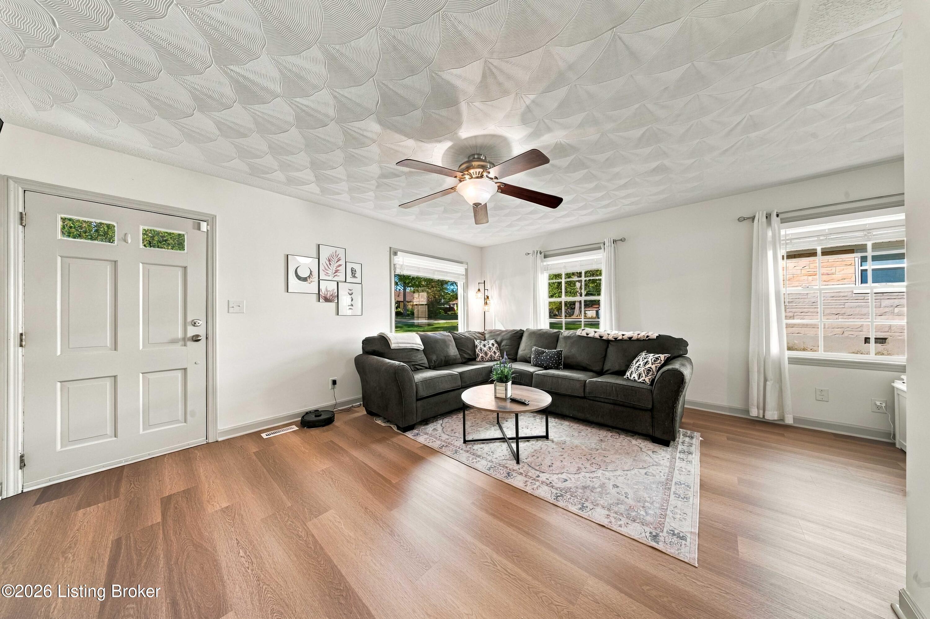 7707 Dingle Dell Rd photo 4