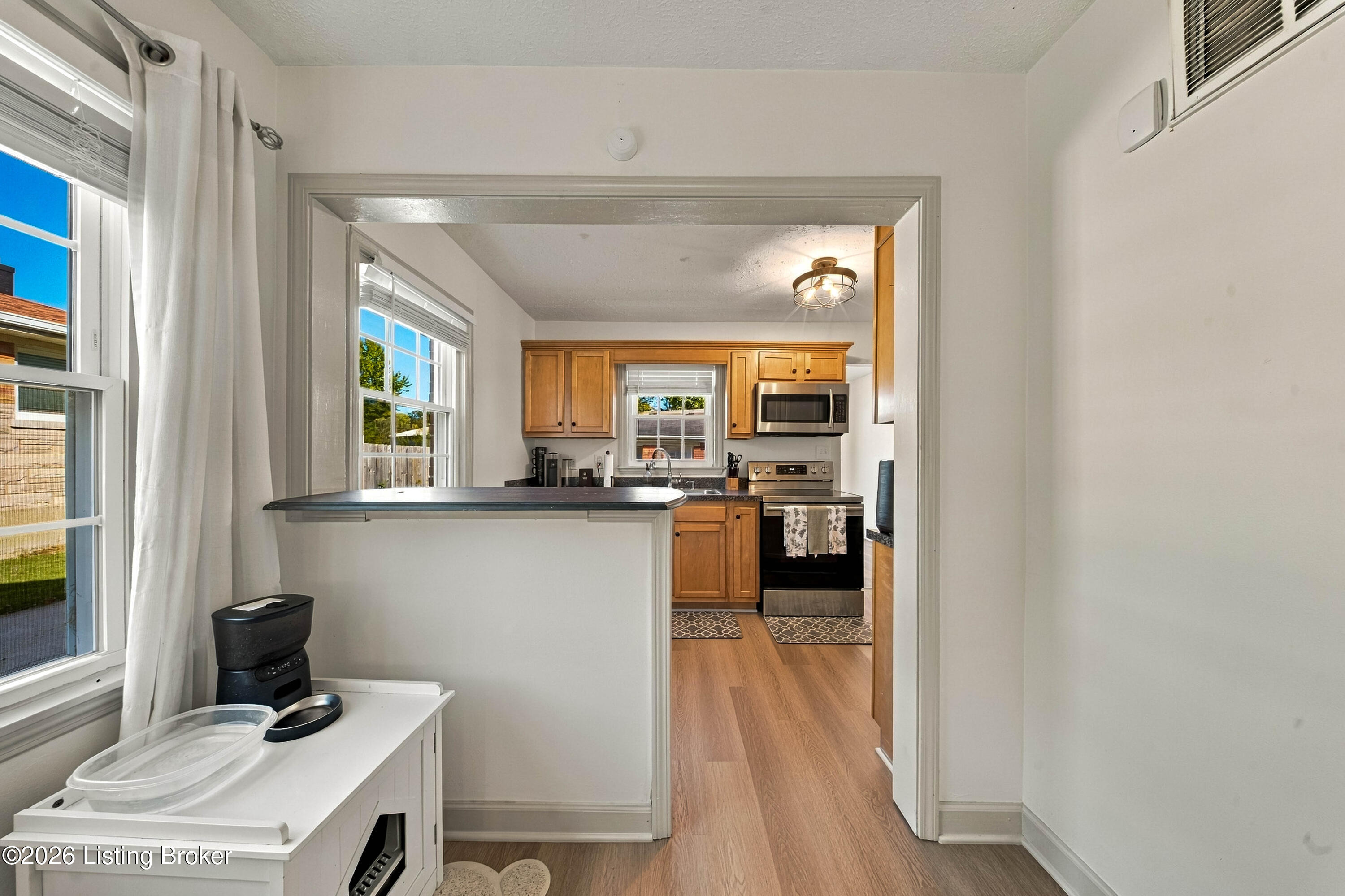 7707 Dingle Dell Rd photo 8